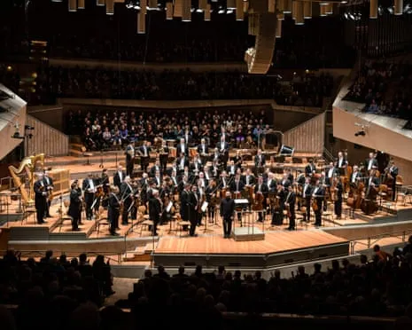 Schoenberg: Concerto for Violin, Verklärte Nacht, Die Jakobsleiter Album Review – An Engaging and Remarkable Collection